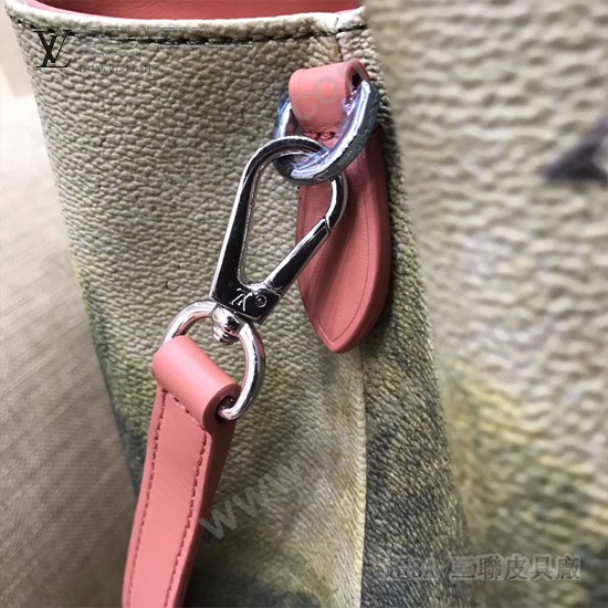 LV M43379 橱窗限量版大师系列MONTAIGNE