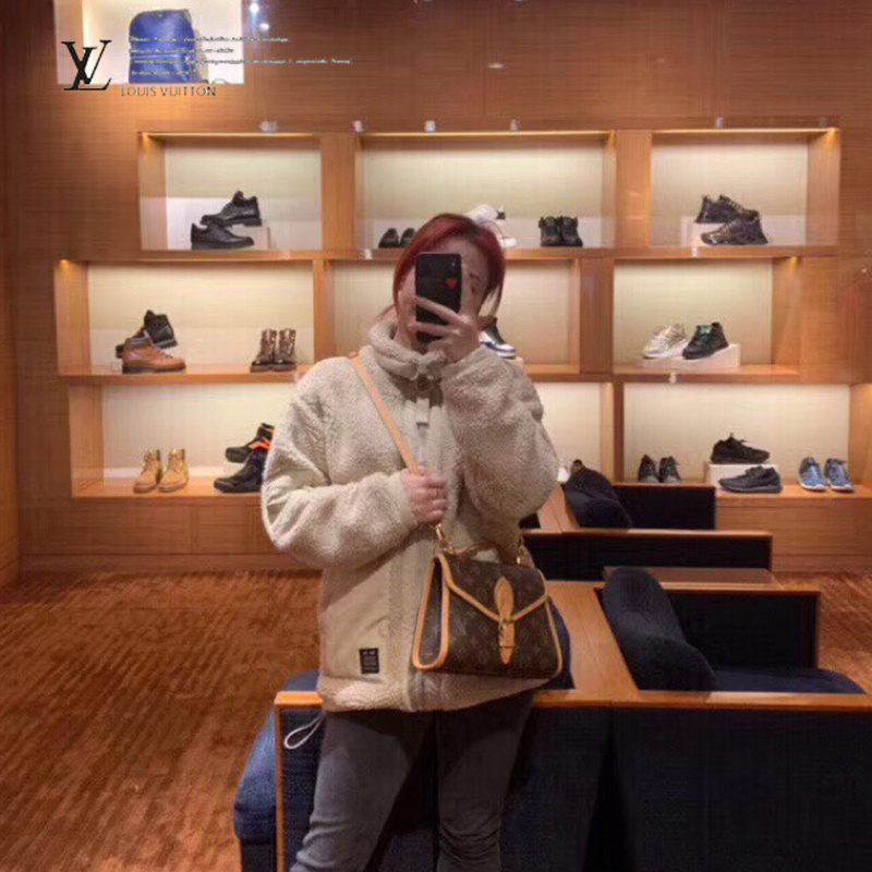 Louis Vuitton M44919