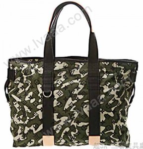 LV M95783杏-迷彩帆布托特包
