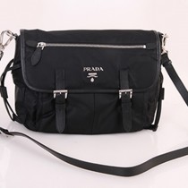 PRADA BT0687-1 新款單肩斜挎包