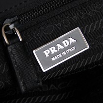 PRADA V158 新款單肩斜挎包