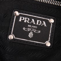 PRADA BT0687-1 新款單肩斜挎包