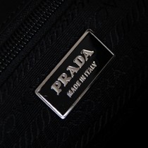 PRADA V166-1 新款單肩斜挎包