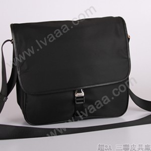 PRADA V166-1 新款單肩斜挎包