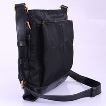 PRADA VA0826 新款單肩斜挎包
