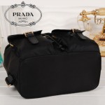 PRADA 0030 新款時尚普拉達女包 雙肩背包 尼龍旅行包休閑書包