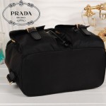 PRADA 0030 新款時尚普拉達女包 雙肩背包 尼龍旅行包休閑書包