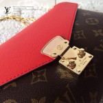 LV M41203 新款女士咖啡色PALLAS CHAIN系列鏈條晚宴包信封包
