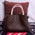 LV M41056 新款潮變色牛皮女包手提斜跨包時尚女包