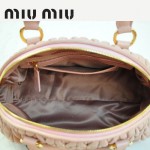MiuMiu0057-4褶皺羊皮淺粉女包手提包