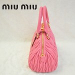 MiuMiu0057-6褶皺羊皮櫻花粉女包手提包