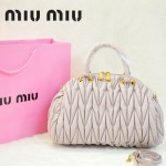MiuMiu0058-5時尚休閒褶皺淺紫羊皮女包手提包