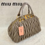 MiuMiu0058-3時尚休閒褶皺羊皮灰色女包手提包