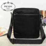 PRADA VA1029 春夏商務休閒男士黑色防水布料配原版牛皮單肩斜挎包