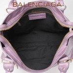 BALENCIAGA 085332B-7 潮流時尚新款茄紫色進口油臘皮金大釘機車包
