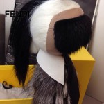 FENDI 10 潮人必備人氣熱銷款老佛爺同款限量版真貂毛手工製作黑色毛公仔吊飾