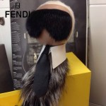 FENDI 10 潮人必備人氣熱銷款老佛爺同款限量版真貂毛手工製作黑色毛公仔吊飾