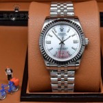 ROLEX-021-10 時尚商務男士日誌型白色錶盤藍寶石鏡面鋼帶款腕錶