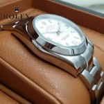 ROLEX-021-17 時尚商務男士日誌型白色錶盤藍寶石鏡面鋼帶款腕錶