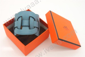 HERMES 00132 愛馬仕天藍色平紋手鐲手帶