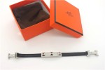 HERMES 00112 愛馬仕朋克鉚釘黑色十字紋銀面手鐲手帶