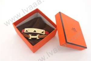 HERMES 00115 愛馬仕朋克鉚釘紅色十字紋金面手鐲手帶