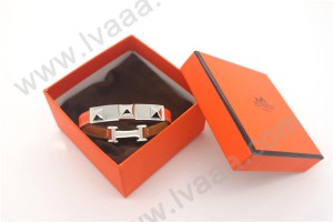 HERMES 00110 愛馬仕朋克鉚釘橙色十字紋銀面手鐲手帶