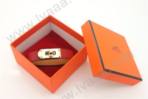 HERMES 00121 愛馬仕經典鎖扣紅色十字紋金扣單圈手帶