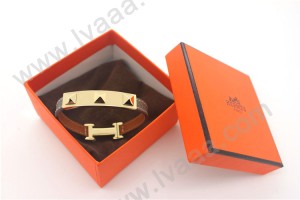 HERMES 00116 愛馬仕朋克鉚釘大象灰十字紋金面手鐲手帶