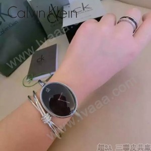 CK-07-7 歐美流行單品閃亮銀黑底手鐲款進口石英腕錶