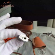 HERMES-0007-4 時尚新款herbag系列原單黑色帆布配土黃色牛皮大號手提單肩包