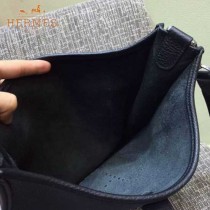 HERMES-00011-7 時尚打孔款伊夫寧系列黑色原版togo皮單肩斜挎包