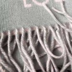 LV圍巾-6-3 時尚爆款安以軒同款REYKJAVIK灰粉色原單羊絨圍巾披肩