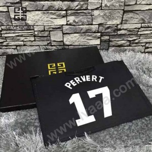 GIVENCHY-008 歐美百搭元素17數字圖案十字紋男女款手拿包