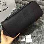 GIVENCHY-0012 潮流官方版經典款惡犬圖案十字紋豎款購物袋