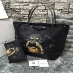 GIVENCHY-0012 潮流官方版經典款惡犬圖案十字紋豎款購物袋