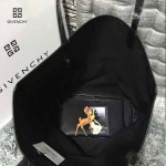 GIVENCHY-0012-2 潮流官方版經典款小鹿斑比圖案十字紋豎款購物袋