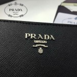 PRADA 1M1188-14 時尚潮流女士散字標黑色十字紋原版皮多功能長款錢包