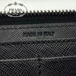 PRADA 1M1188-14 時尚潮流女士散字標黑色十字紋原版皮多功能長款錢包