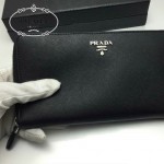 PRADA 1M1188-14 時尚潮流女士散字標黑色十字紋原版皮多功能長款錢包
