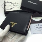 PRADA 1M0204 人氣熱銷經典新款黑色原版皮兩折男女式通用錢夾