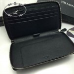 PRADA 1M1188-14 時尚潮流女士散字標黑色十字紋原版皮多功能長款錢包