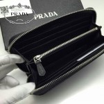 PRADA 1M0506-01 人氣熱銷經典新款黑色荔枝紋原版皮拉鏈長款錢夾