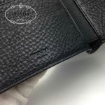 PRADA 2M0513-3 潮流商務男士散字標黑色荔枝紋原版皮兩折短夾