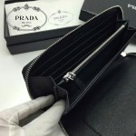 PRADA 2M1188-2 時尚男士散字標黑色十字紋原版皮商務手拿包錢包