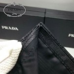 PRADA 2M0513-4 潮流商務男士印字logo黑色荔枝紋原版皮兩折短夾