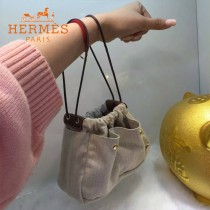 HERMES-00034 時尚輕便實用帆布配牛皮束口袋收納袋化妝包