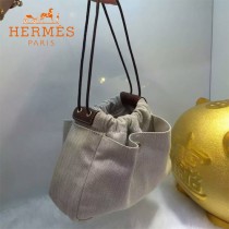 HERMES-00034 時尚輕便實用帆布配牛皮束口袋收納袋化妝包