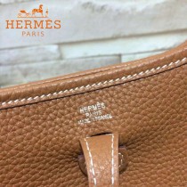 HERMES-00044-12 潮流新款伊芙寧系列土黃色原版TOGO皮迷你單肩斜挎包
