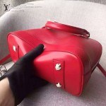 LV M40862-06 潮流時尚新款原版皮水波紋ALMA BB手提斜背貝殼包